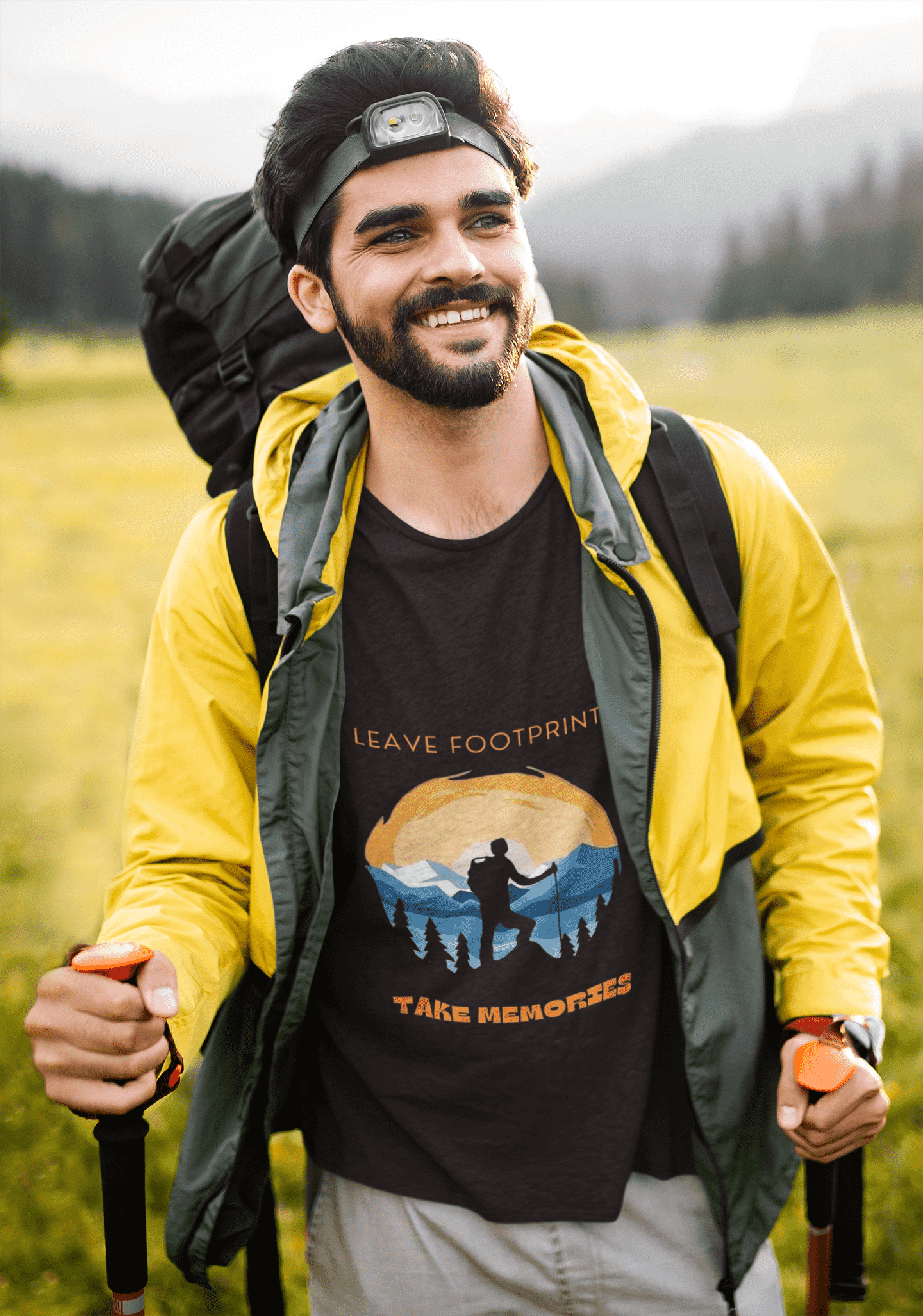 Leave Footprints Take Memories Round Neck Hiking T-shirt for Men