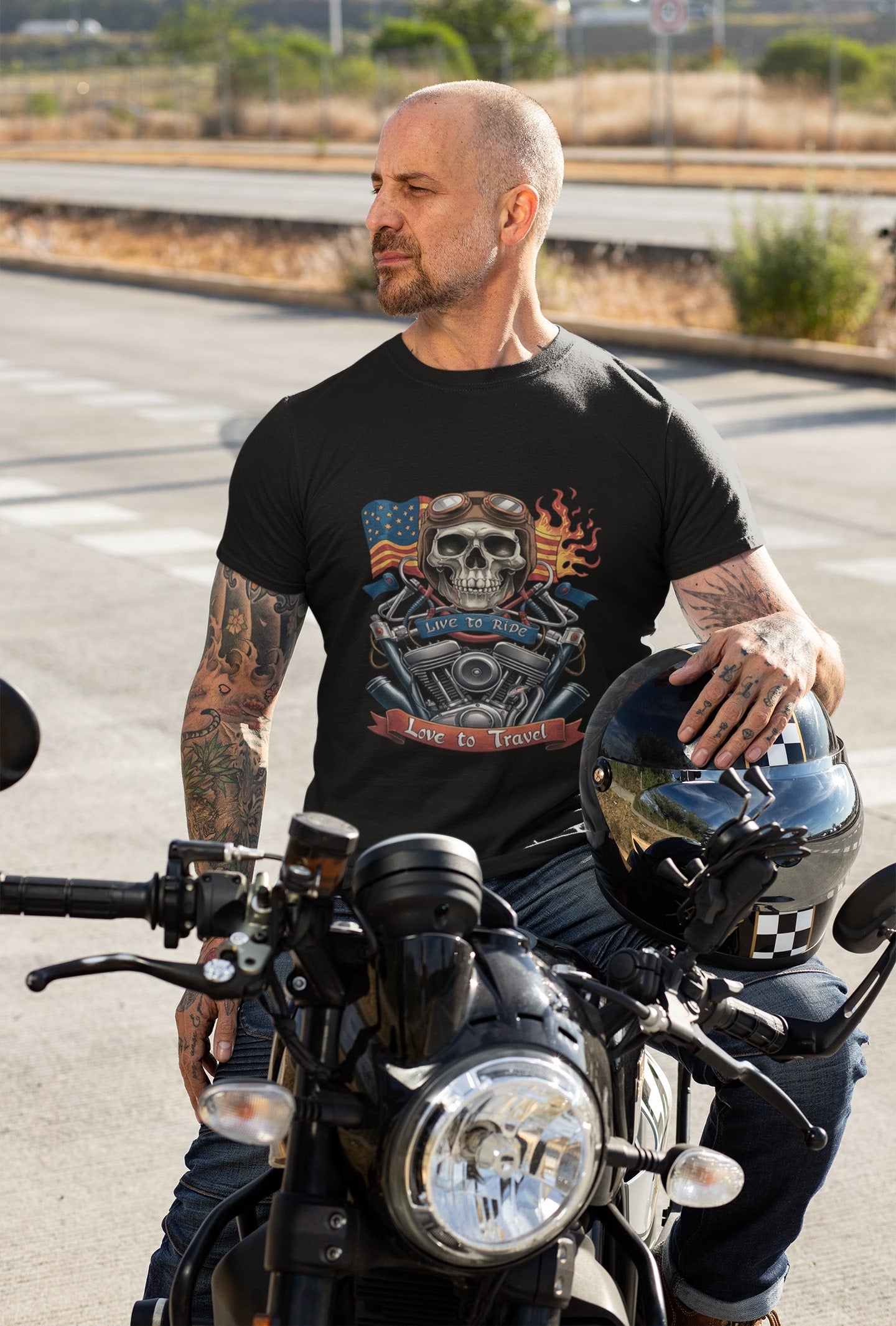 Live to Ride Love to Travel Classic Round Neck T-shirt