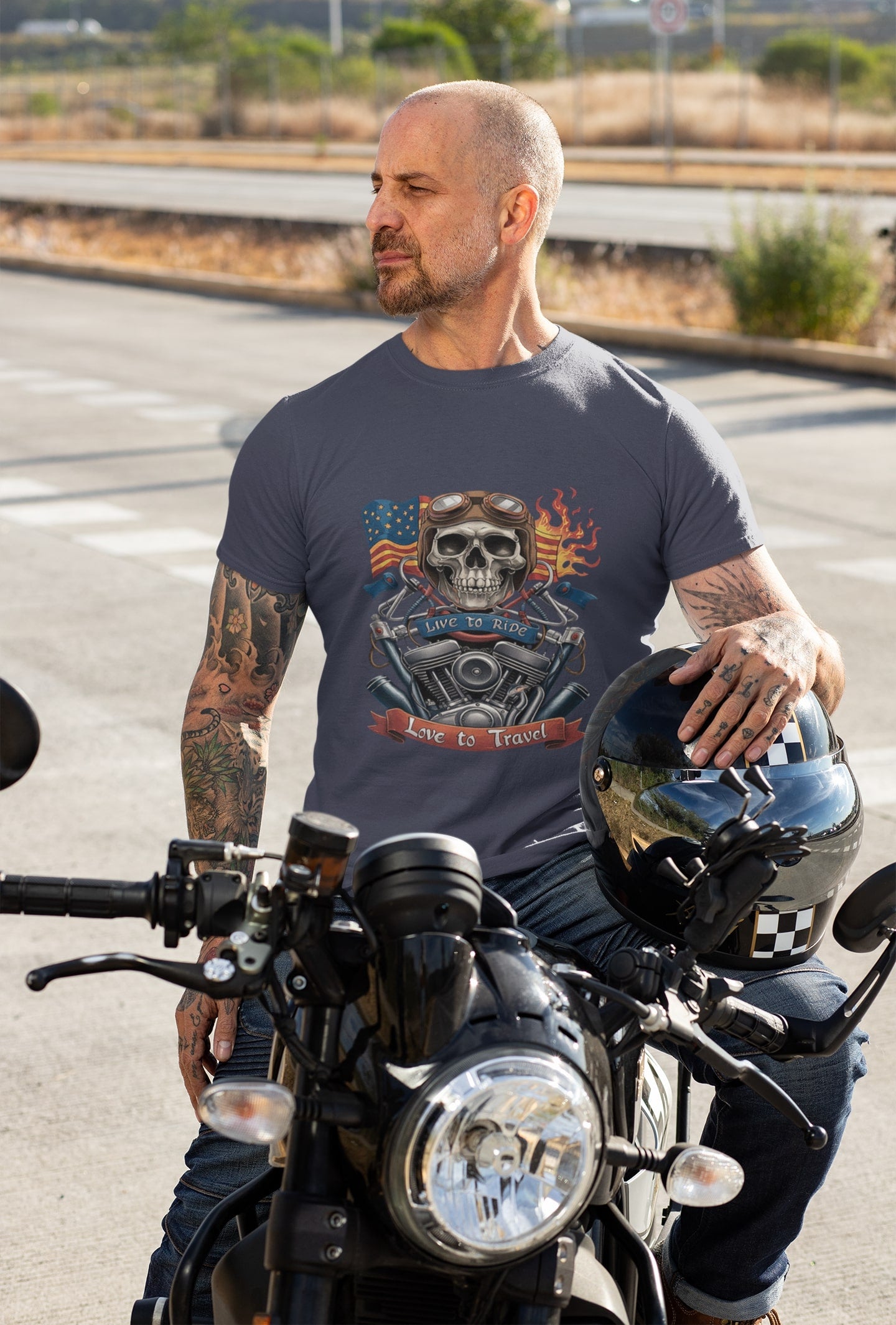 Live to Ride Love to Travel Classic Round Neck T-shirt